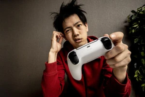 PS5のコントローラーが勝手に動く?!ドリフト現象の直し方や修理の PS5のコントローラーが勝手に動く?!ドリフト現象の直し方や修理の