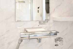 サーモスタット付シャワー水栓の写真