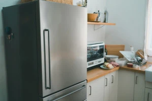 記事冷蔵庫の漏電対策にアース線は必要？アース線の役割や接続方法を解説のイメージ画像