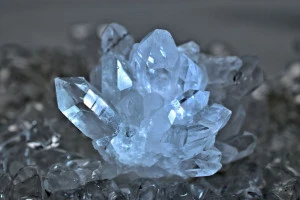 記事水晶は売れる?高く売れる水晶の特徴や査定ポイントを解説!のイメージ画像