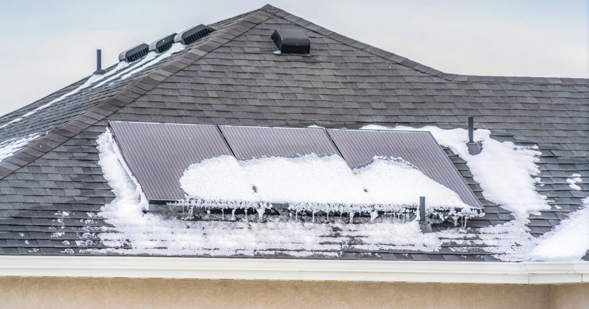 太陽光パネルの雪対策とは?具体的なやり方について