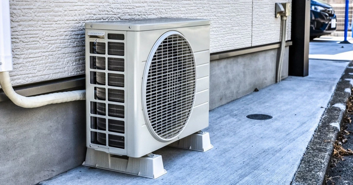 エアコンの室外機が故障した!修理方法や費用相場について詳しく解説