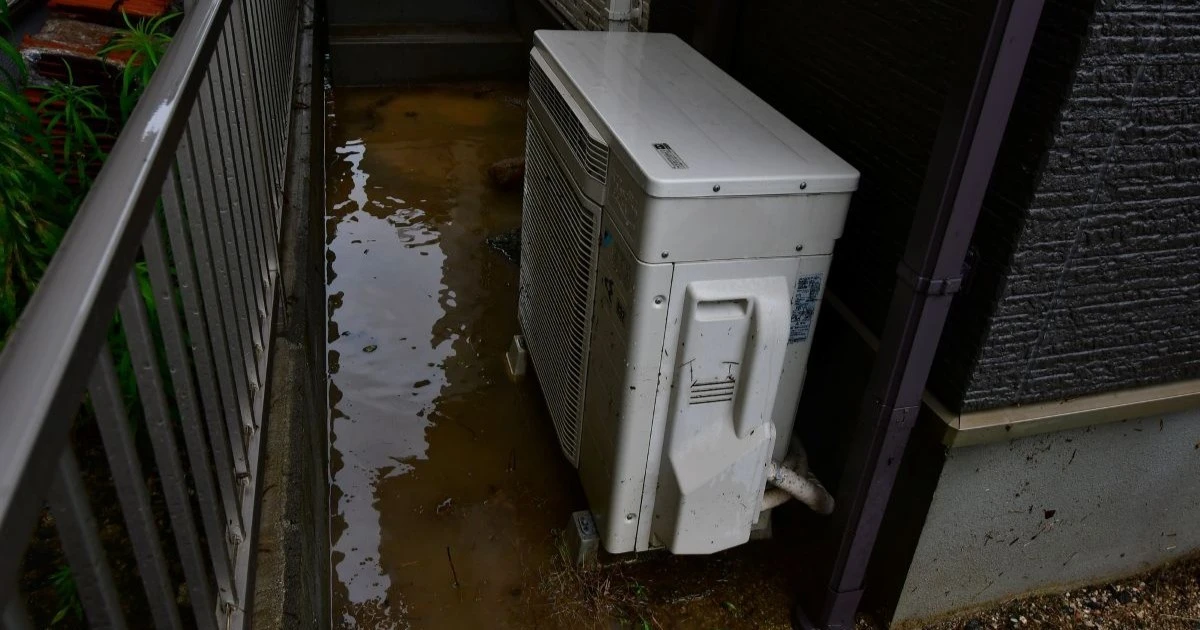室外機が水没したらどうする？対処法や故障・修理について解説