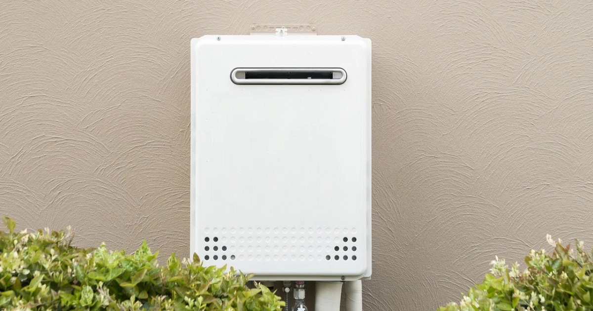 給湯器に結露が発生している!原因や対処法、防止法などについて解説します