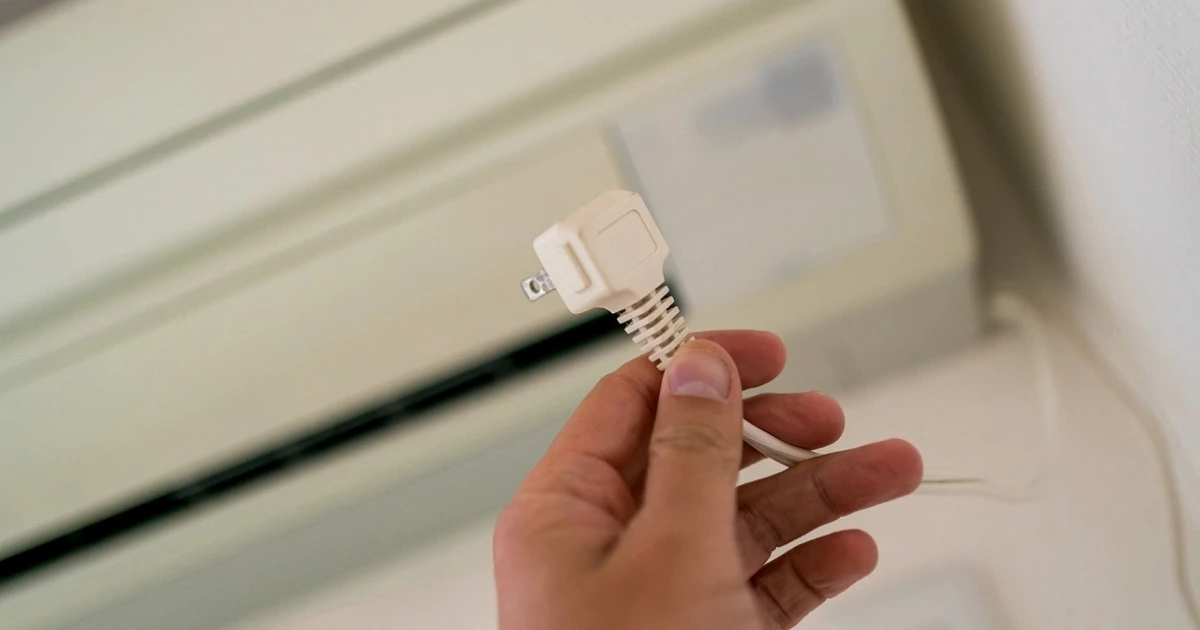 古い家でエアコンの専用コンセントを増設する方法｜工事内容と費用相場を解説