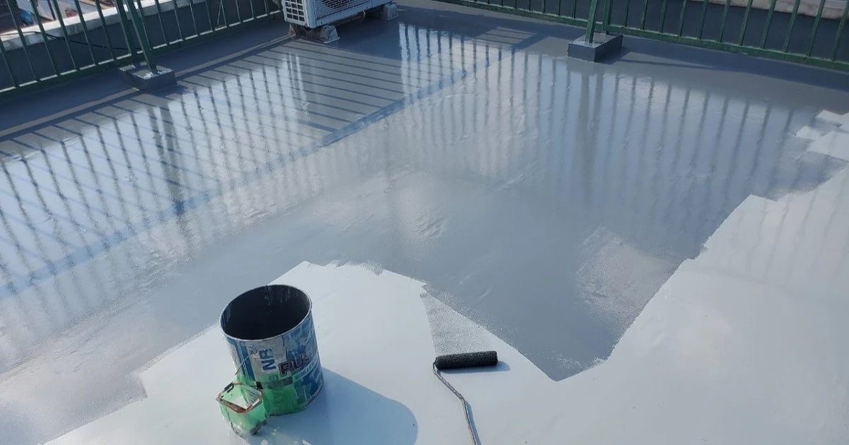 《ウレタン・FRP工法など》屋上の防水工事とは?方法や費用相場などついてご紹介します!