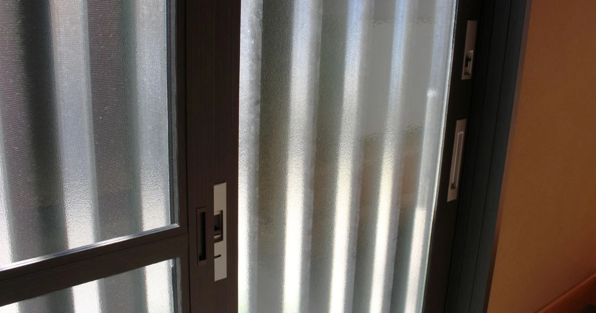 引き戸の鍵交換は自分でできる？交換方法・費用と失敗しないための注意点を解説