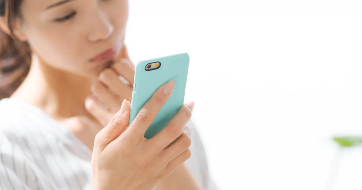 スマホ(Android・iPhone)の電源ボタンが反応しない!原因や対処法ついて解説