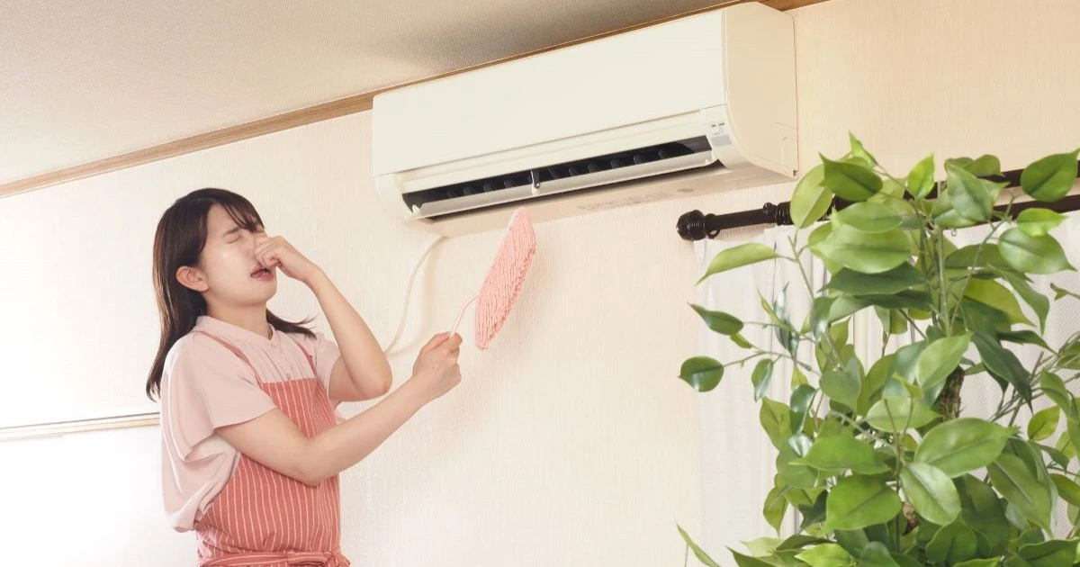 エアコン掃除をしたのにまだ臭い?原因やその後の対処方法について解説