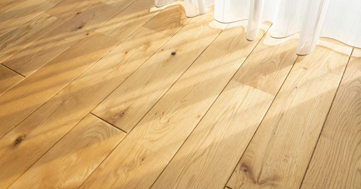 フローリングの皮脂汚れが落ちないときの対処法 床をきれいにする掃除方法