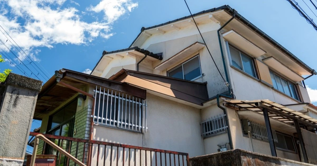 古い家はなぜ湿気がたまりやすい？原因と湿気対策をわかりやすく解説