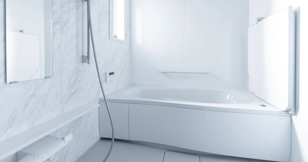 お風呂の床下で水漏れしたときの修理費用は？原因や対処方法を解説