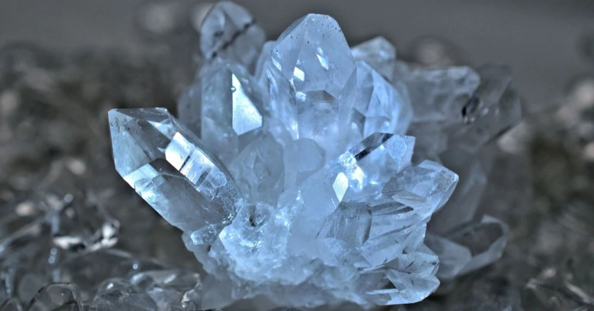 水晶は売れる？高く売れる水晶の特徴や査定ポイントを解説！
