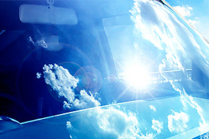 車のガラスを交換する時の費用や業者について疑問を解決 Eparkくらしのレスキュー 車のガラスを交換する時の費用や業者について疑問を解決 Eparkくらしのレスキュー