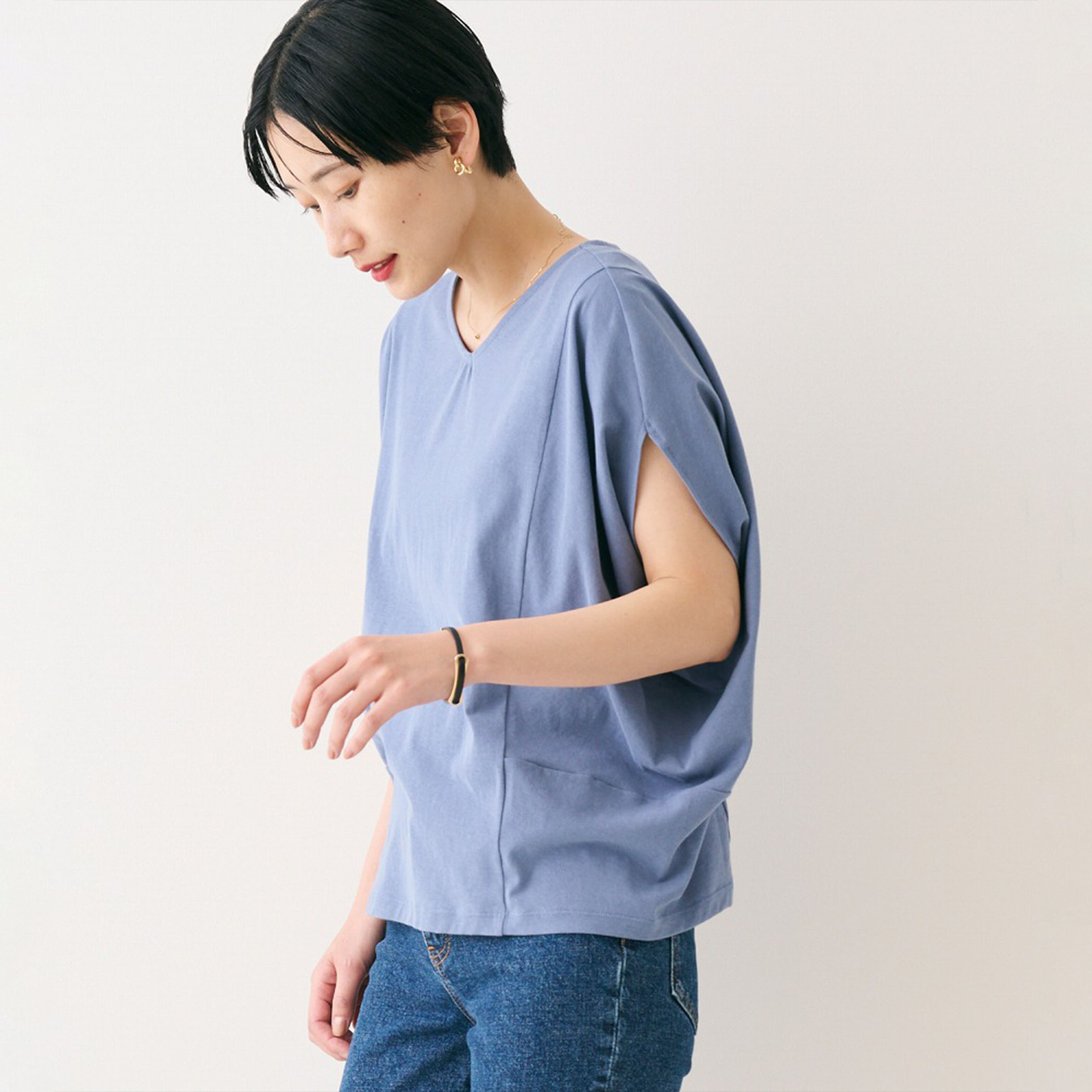 スリットスリーブカットソー