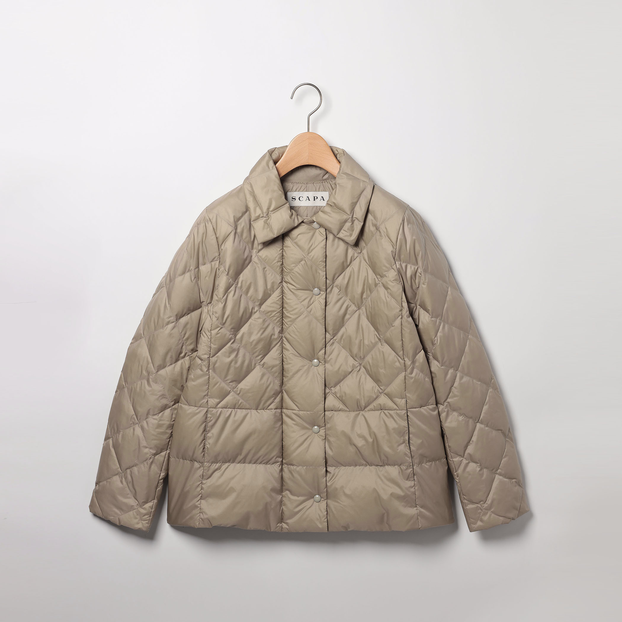 ステラダウンジャケット