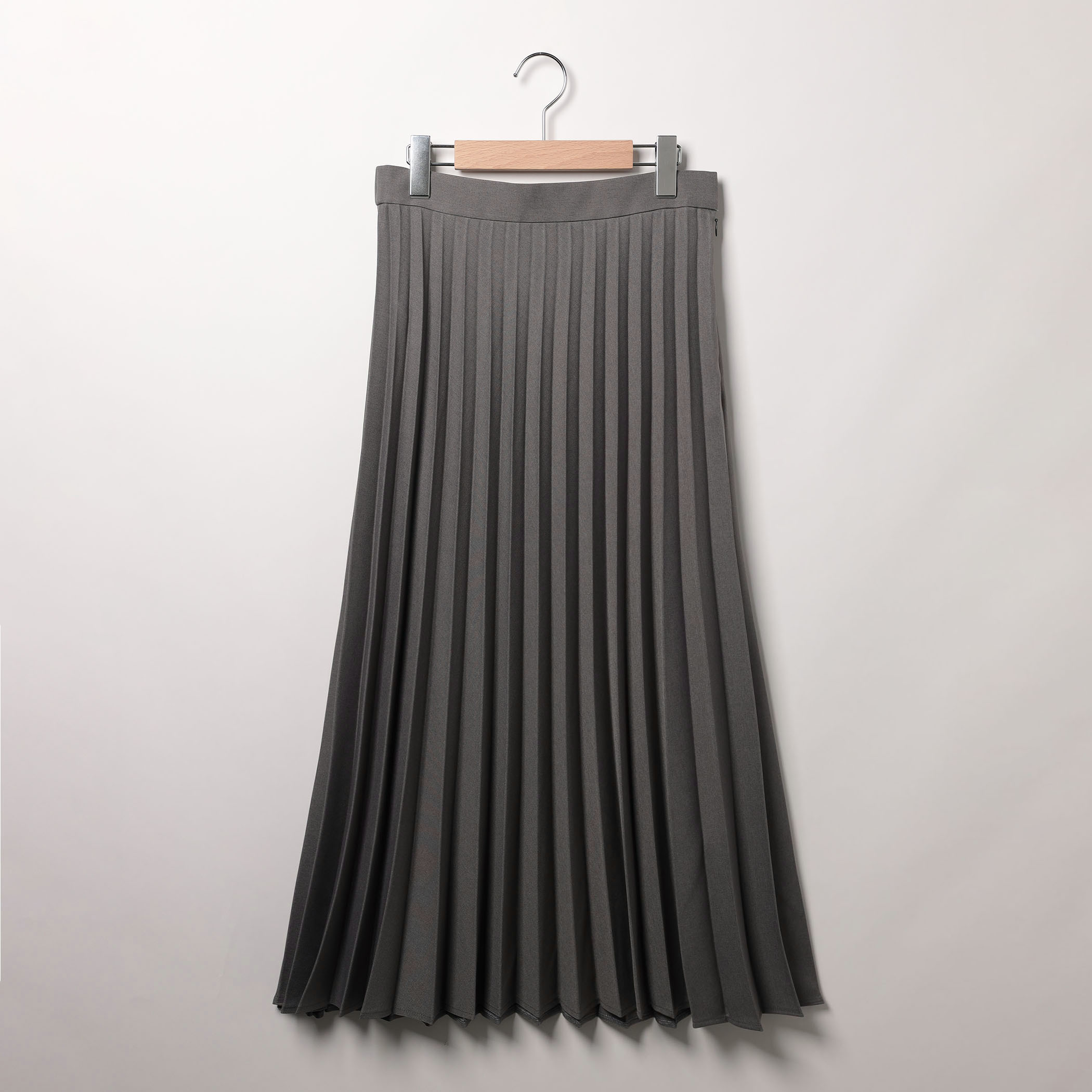 パウダリーツイルスカート