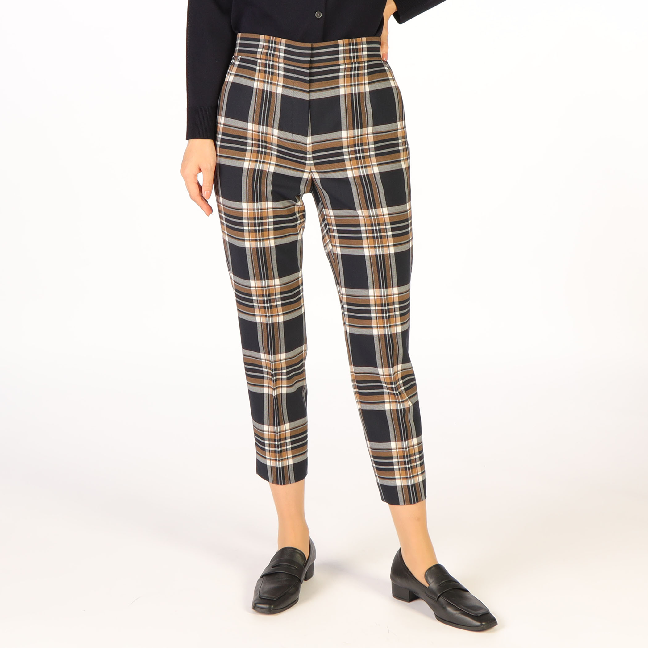 サイロタータンパンツ