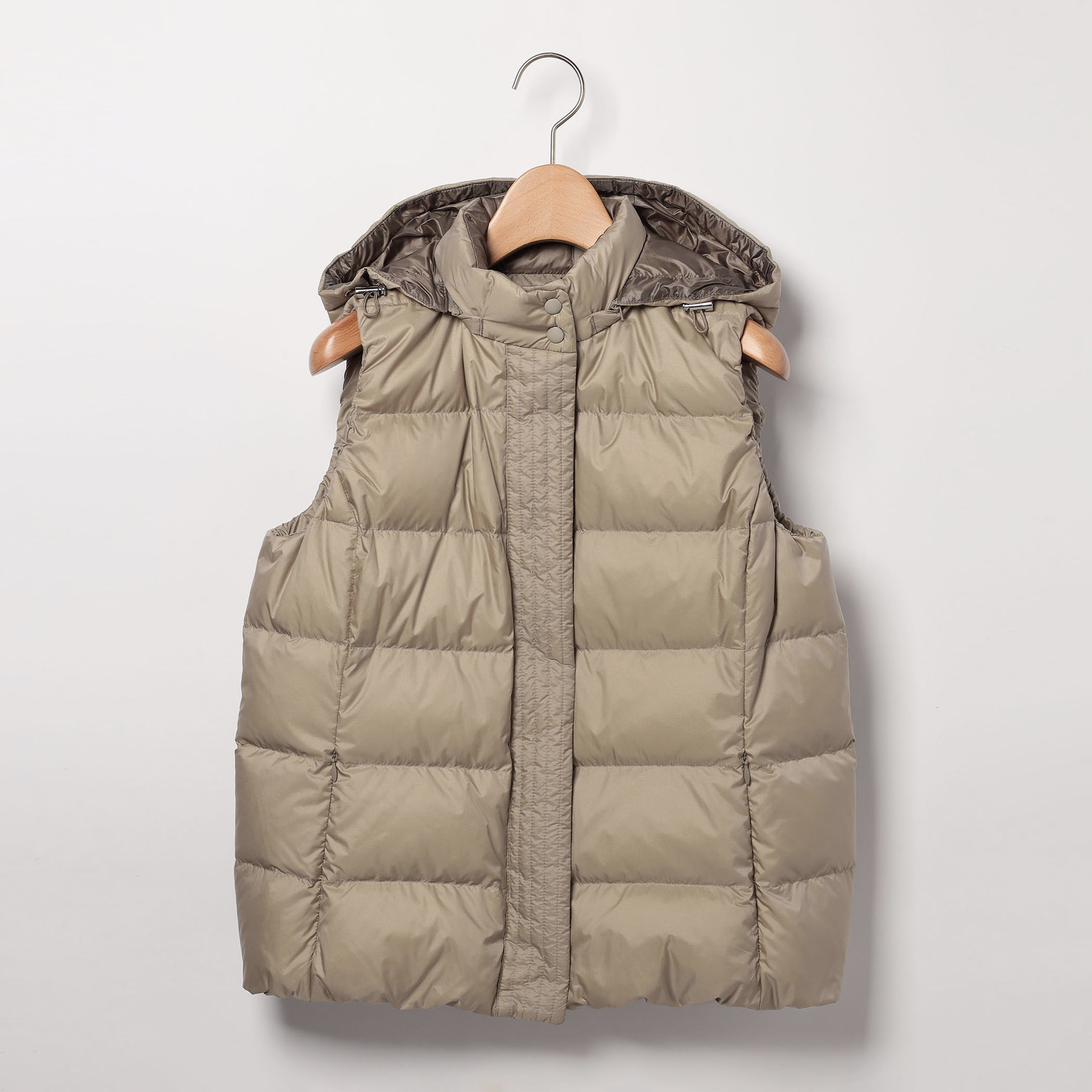 ステラダウンベスト