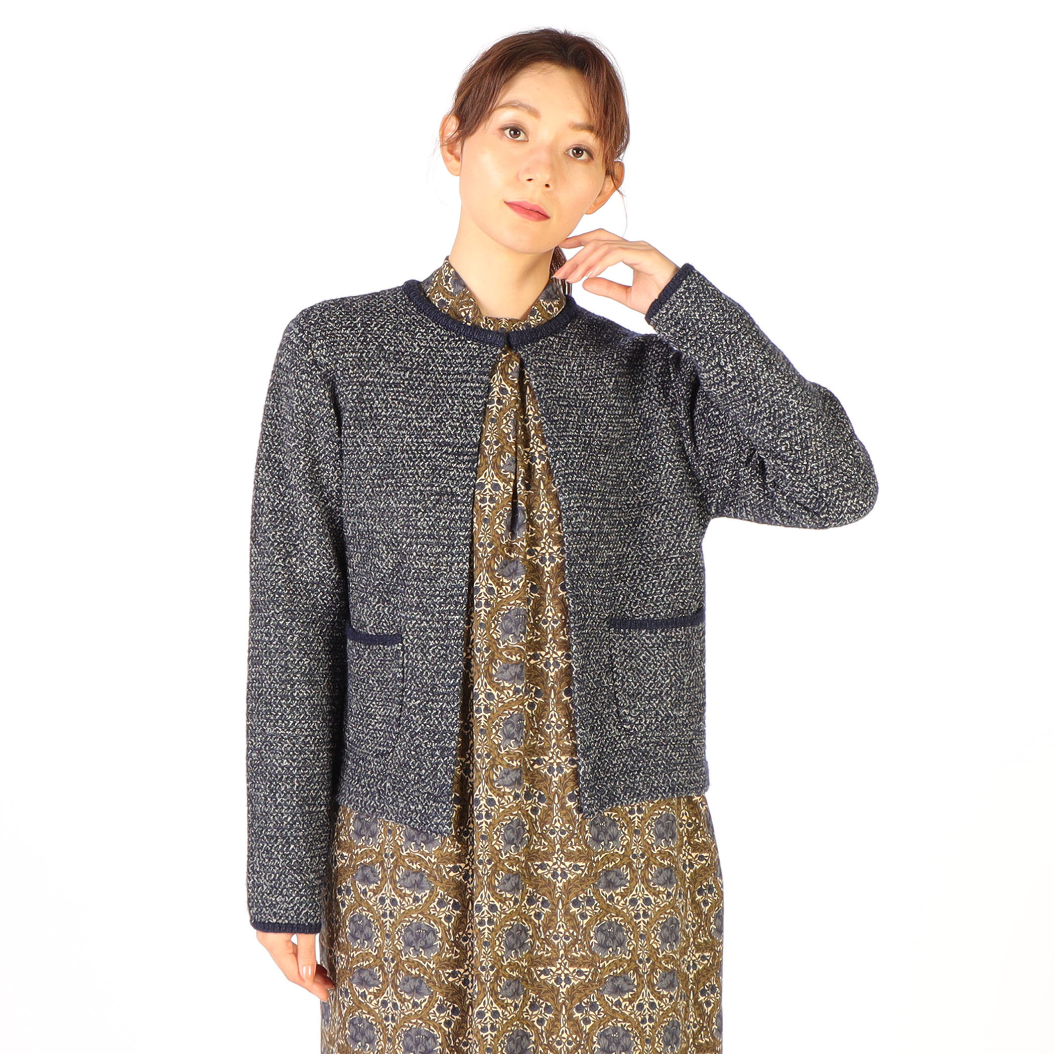 ツィードニット