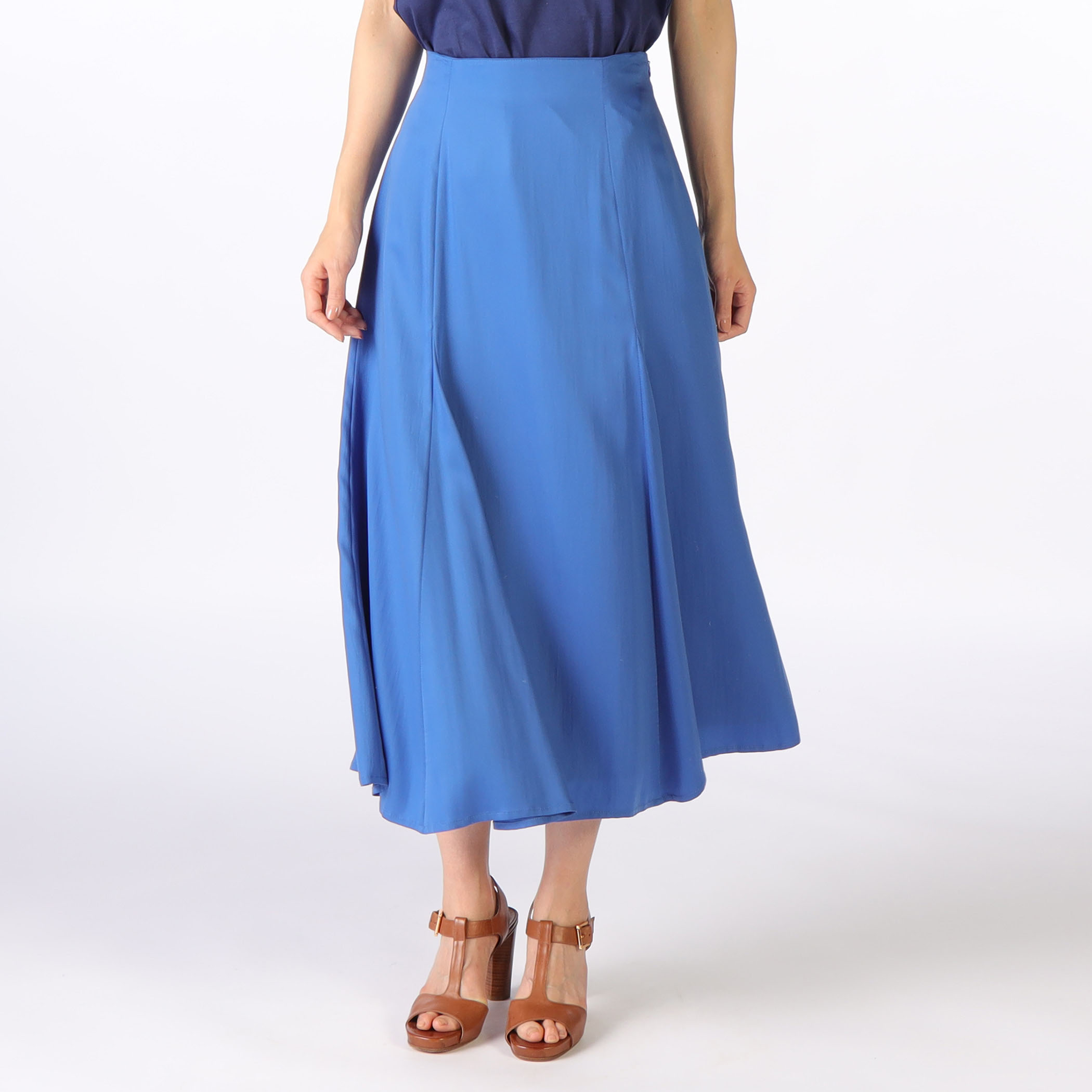 シルキーサテンスカート