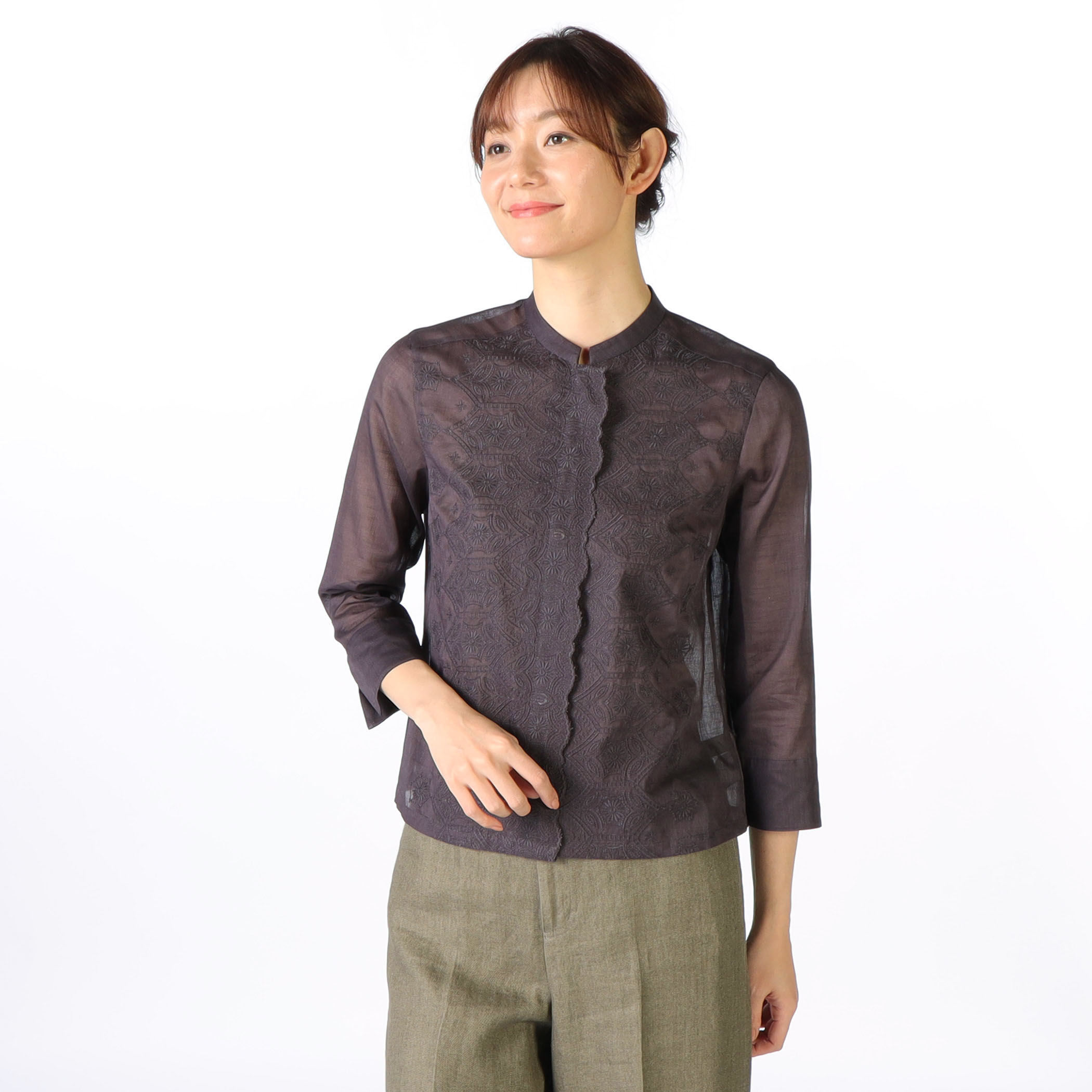 エンブロエンブロブラウス