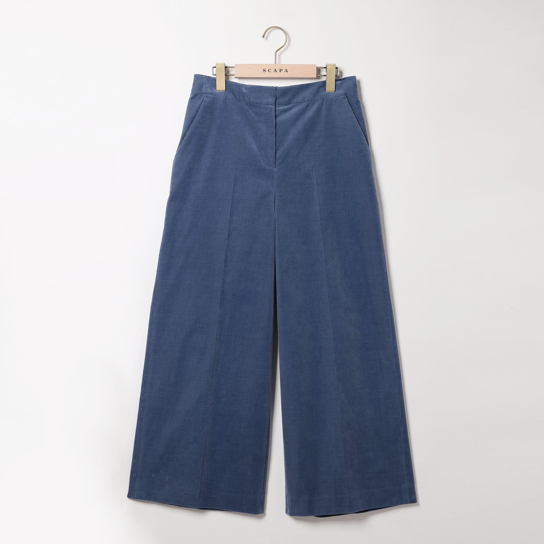 エレガントコーデュロイパンツ