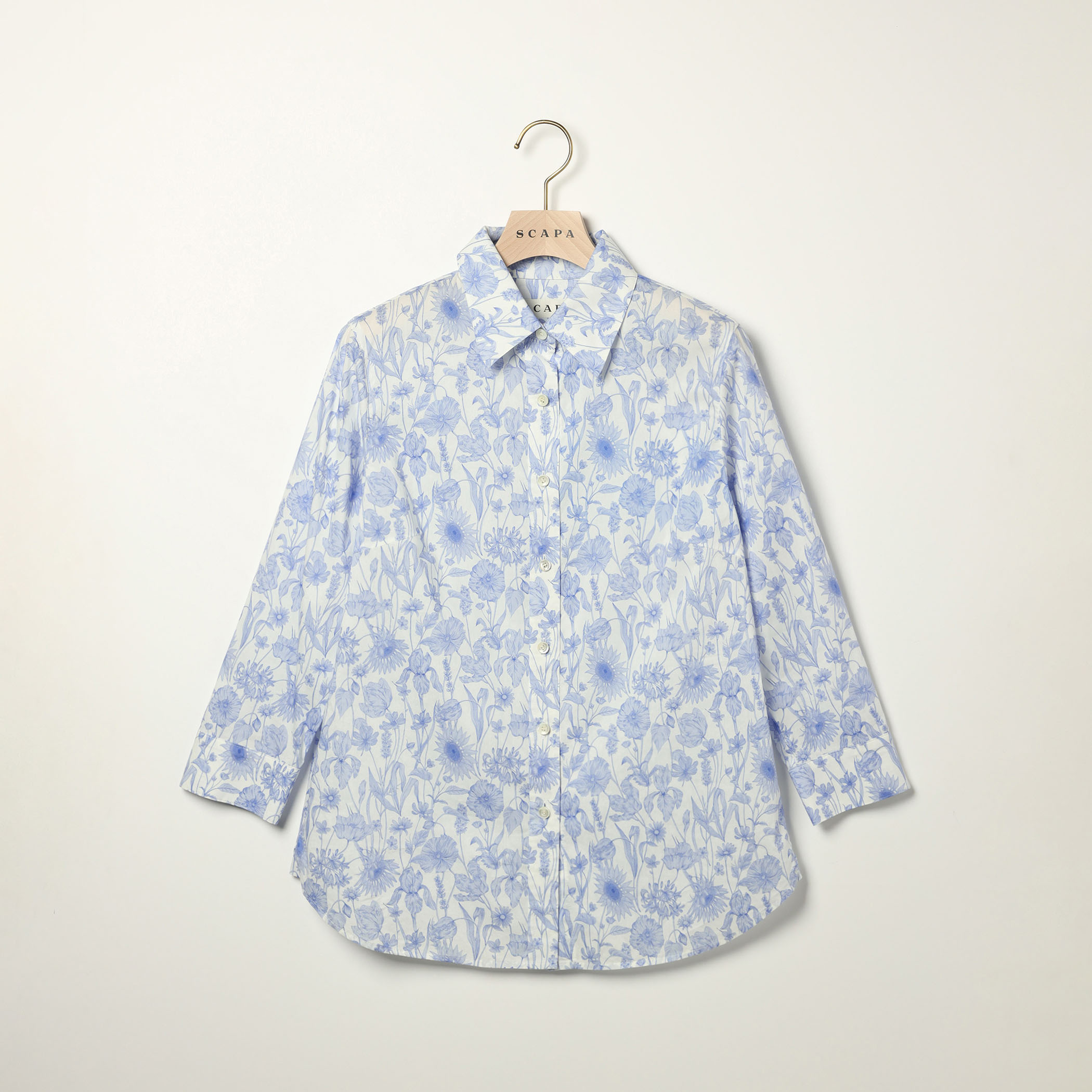 Ｌｉｂｅｒｔｙ　Ｐｒｉｎｔモノフラワーシャツブラウス