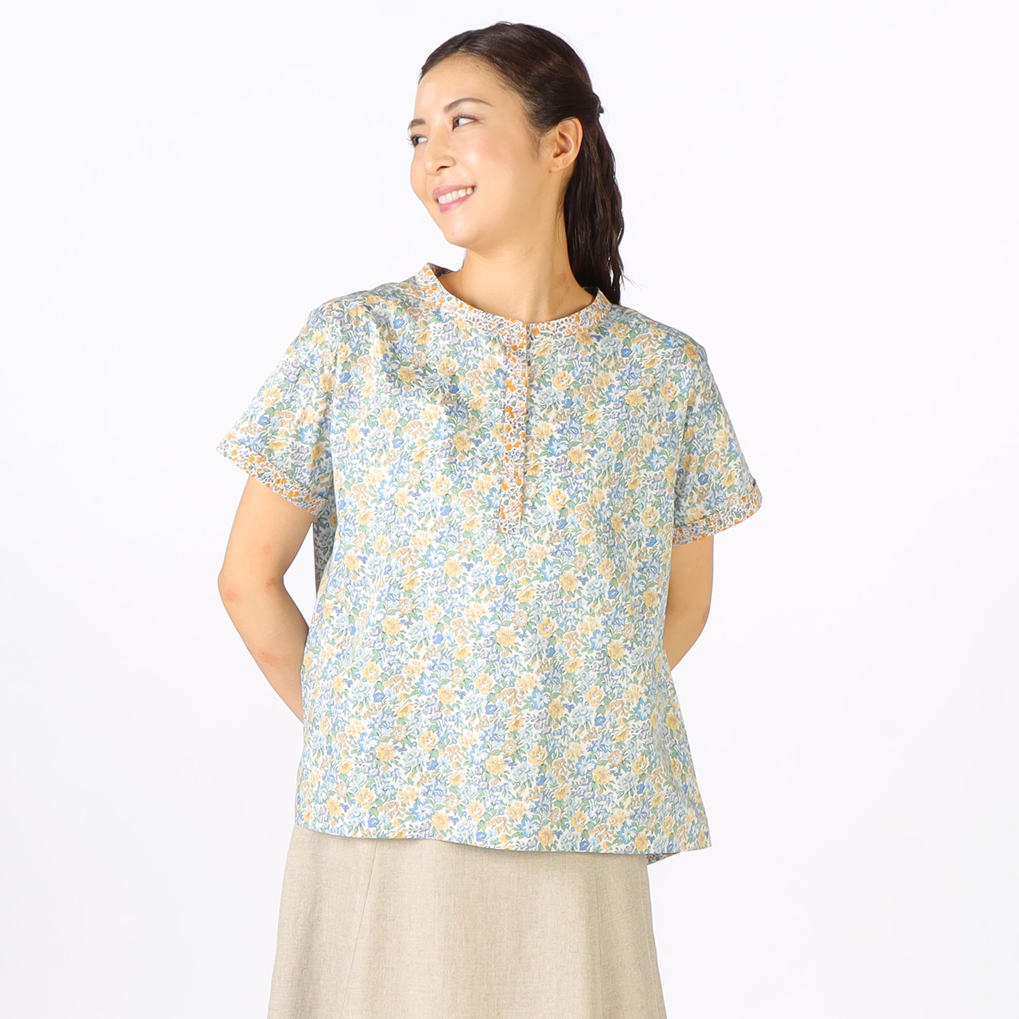 リバティプリントガーデンブラウス