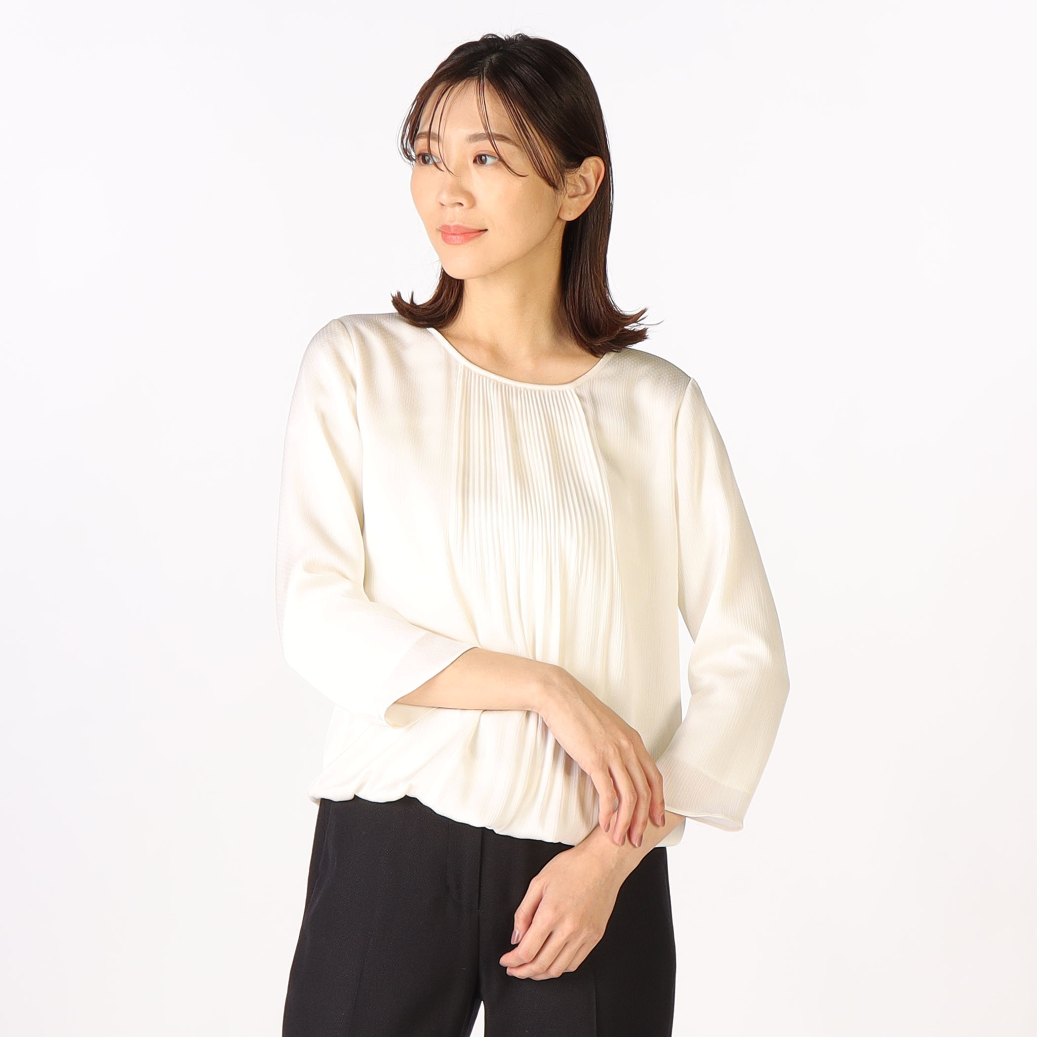 サテンドットヨウリュウブラウス