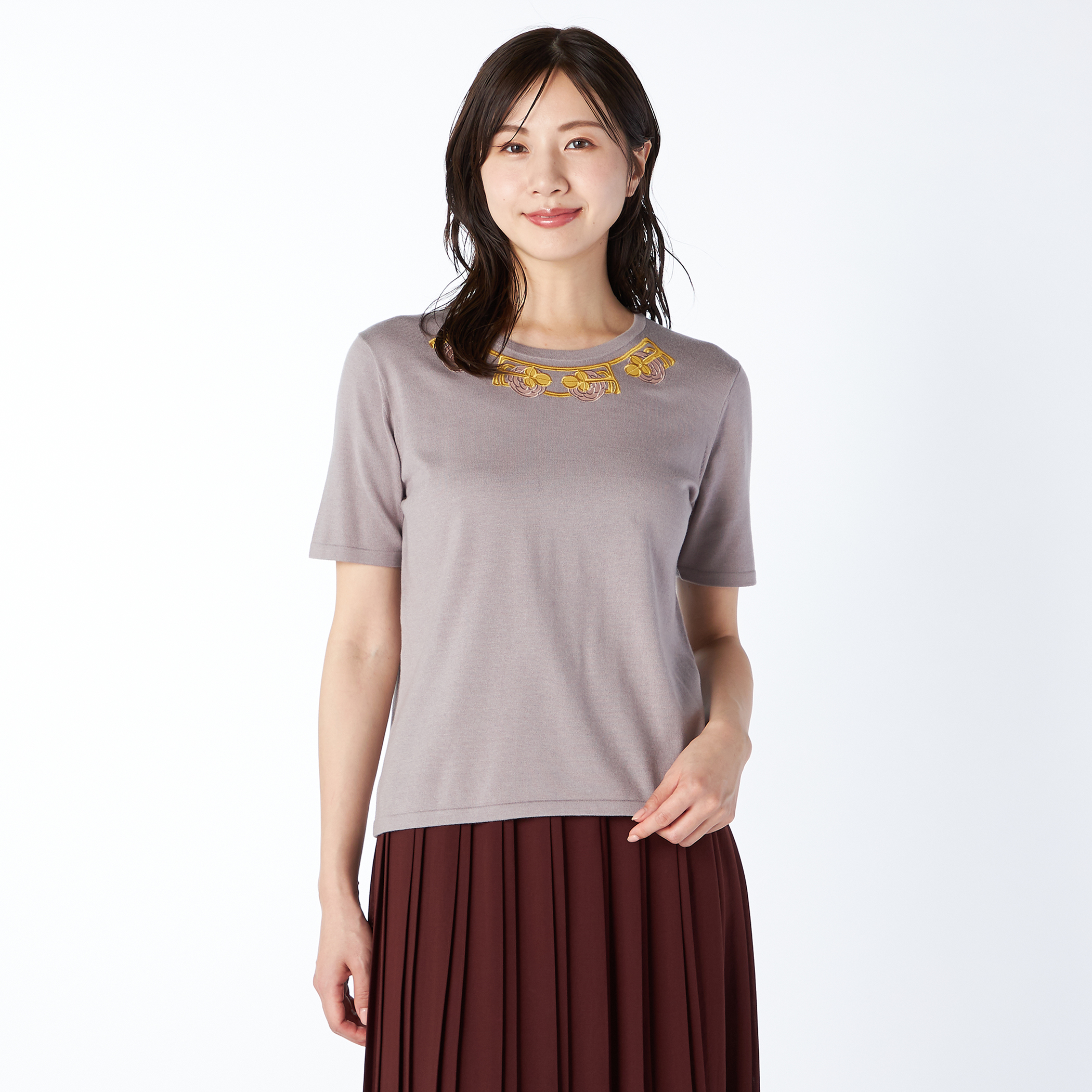 V&Aエンブロイダリーニットプルオーバー