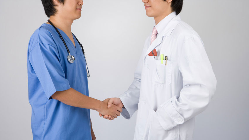 クリニックM&A成功への道 第5回:「事業承継の準備を始めるタイミング」の画像です