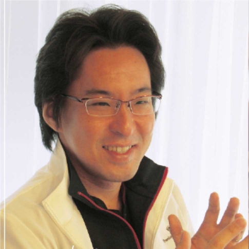 高井 基普の画像です