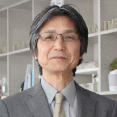 難羽 康博の画像です