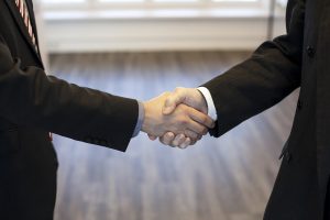 【自己紹介例文】盛り込む内容や好印象を与えるポイントをご紹介