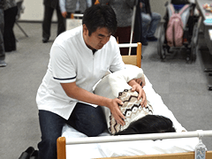 線維筋痛症友の会リハビリ講習会・交流会の様子