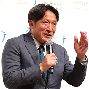 写真：青山学院大学 地球社会共生学部 教授　陸上競技部　長距離ブロック監督　原 晋 氏