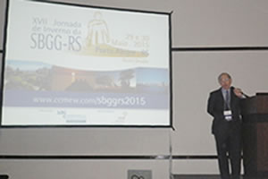 講演「傷の湿潤治療」の様子1