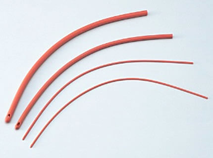 図1 尿管に入れるゴム製カテーテル