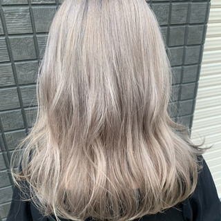 21年秋 ホワイトベージュのヘアスタイル 髪型 ヘアアレンジ一覧 Hair