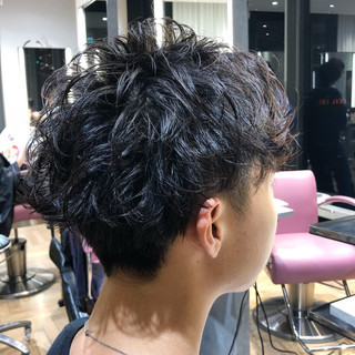 ナチュラル メンズパーマ 21年春 髪型 アレンジのヘアカタログ Hair ナチュラル メンズパーマ 21年春 髪型 アレンジのヘアカタログ Hair