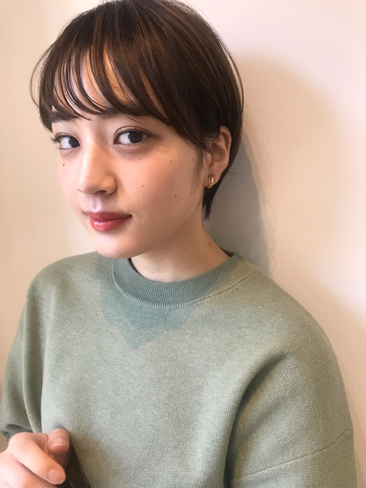 オフィス 大人かわいい ショート ヘアアレンジ Vie 大人可愛い オフィス 大人かわいい ショート ヘアアレンジ Vie 大人可愛い