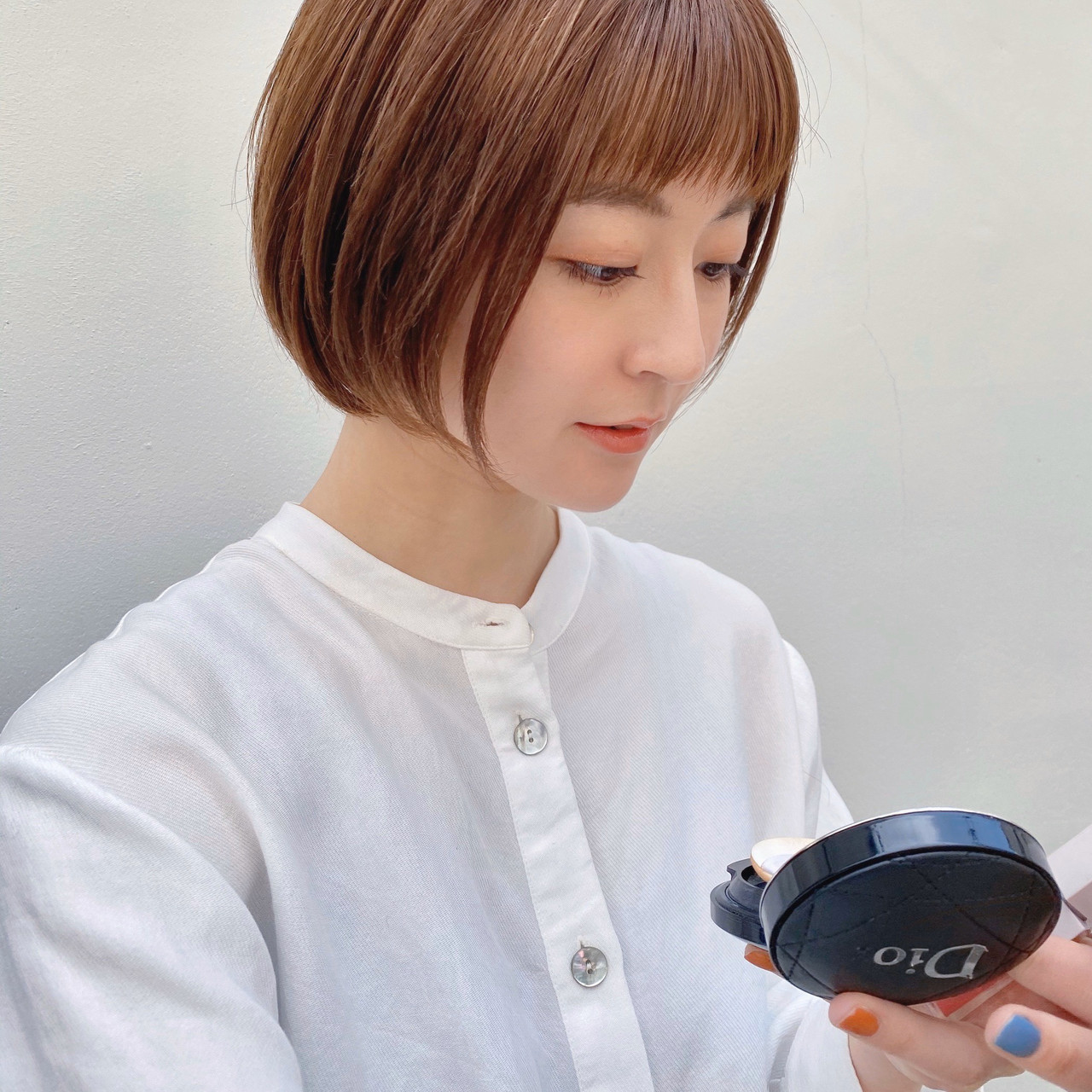 ボブ ミニボブ インナーカラー 切りっぱなしボブ Vie 可愛く