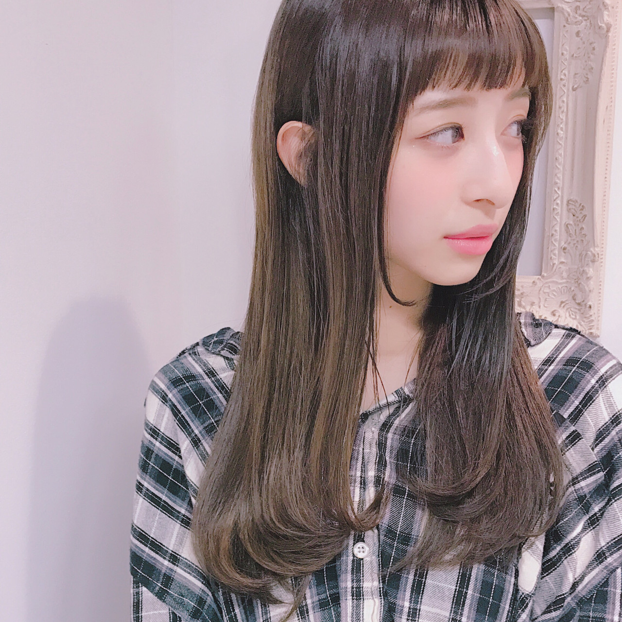 現代の髪型 最高シースルー バング オン 眉 シースルー