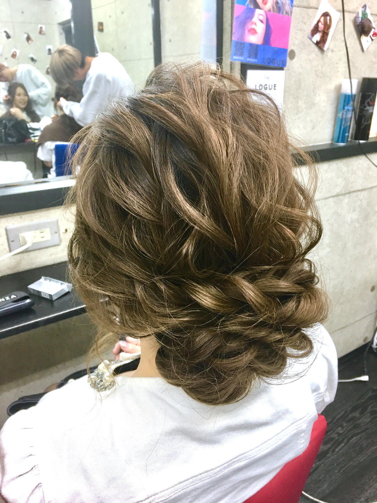 二次会 エレガント 結婚式 成人式 Hair Make Salon Revier シンディー