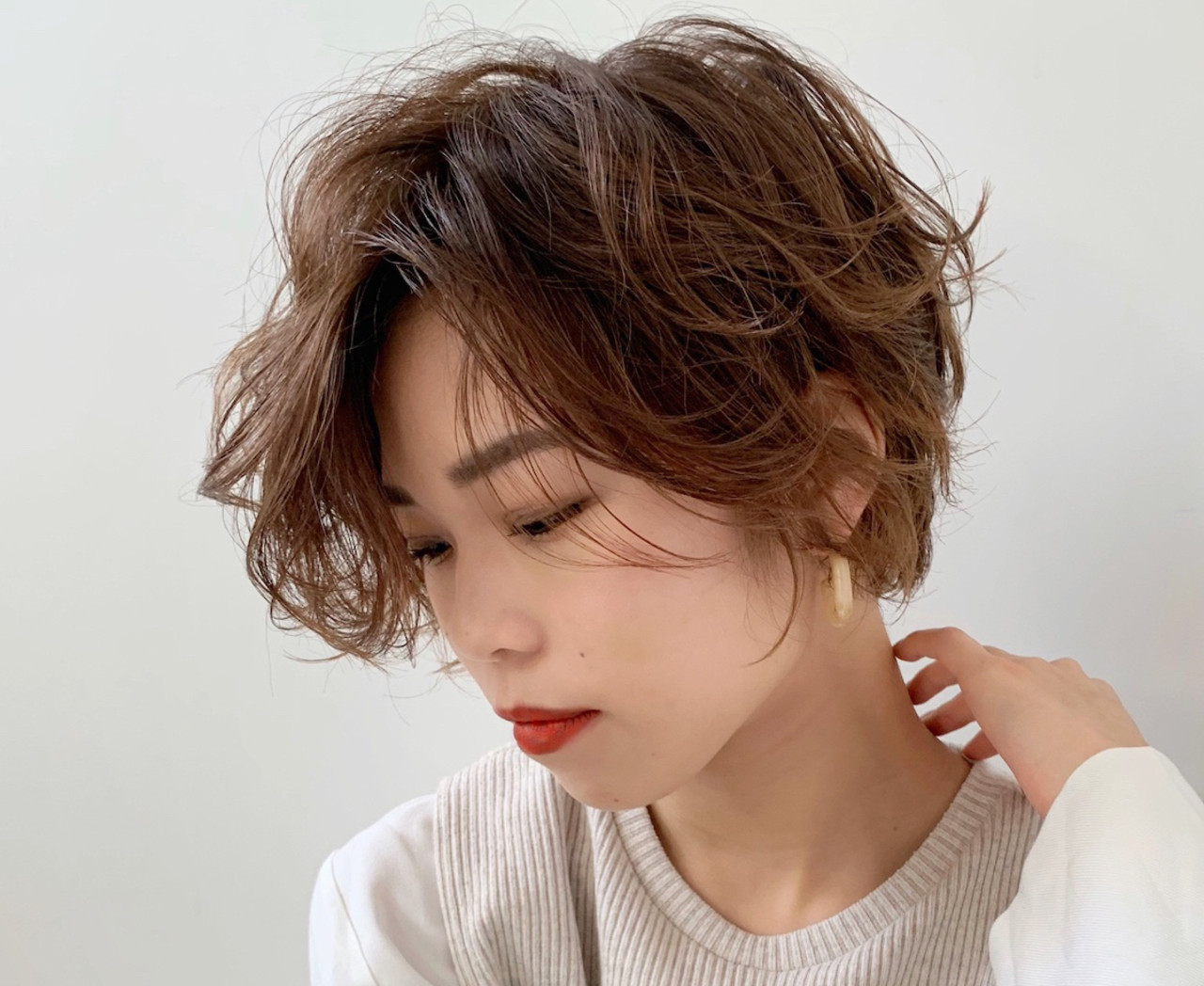 ショート 大人カジュアル ショートヘア 無造作パーマ The Ect 木下 茉 ショート 大人カジュアル ショートヘア 無造作パーマ The Ect 木下 茉