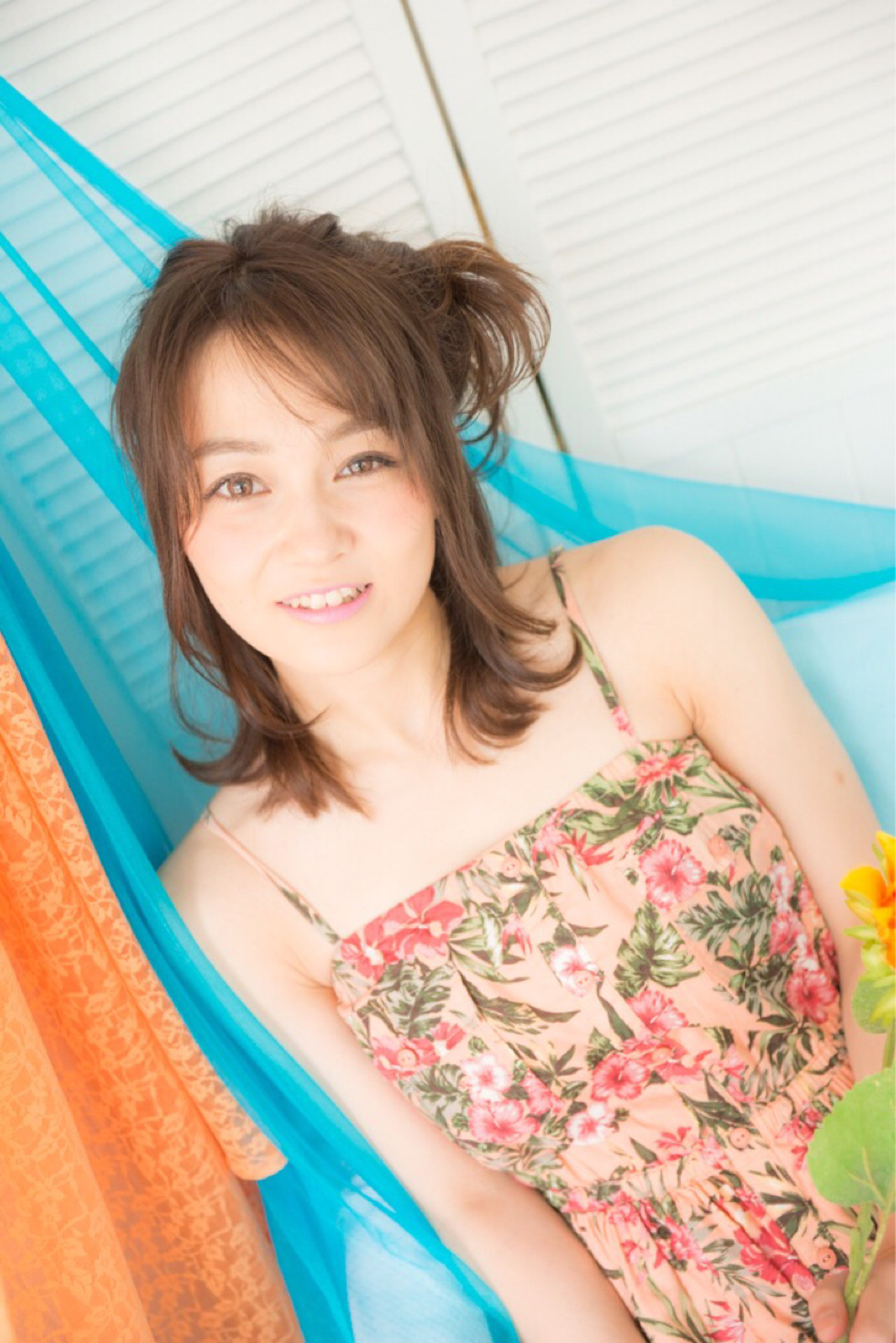 フェミニン サイドアップ ミディアム 女子会 Undine アンディーヌ