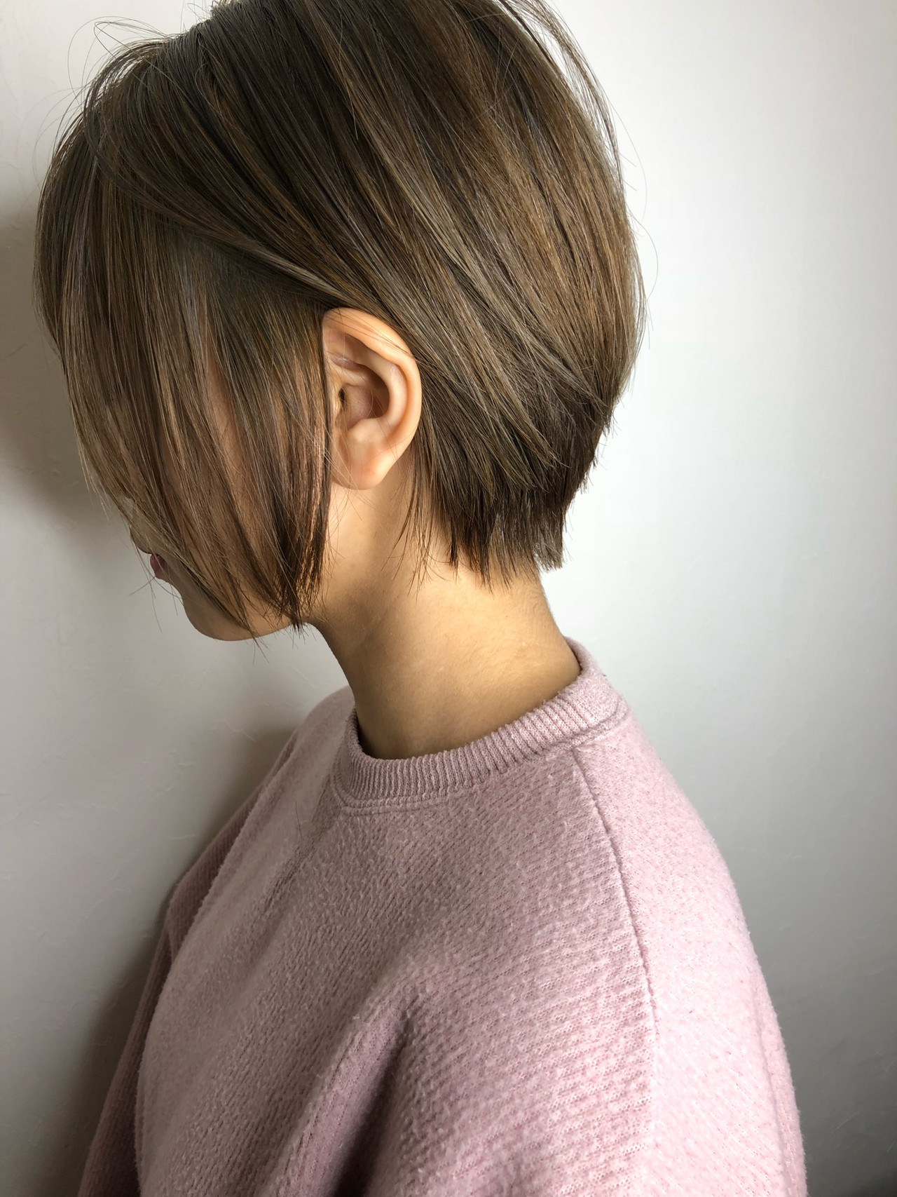 ショートヘア グレージュ 大人ショート アッシュ Lull ヒロナガ ショートヘア グレージュ 大人ショート アッシュ Lull ヒロナガ