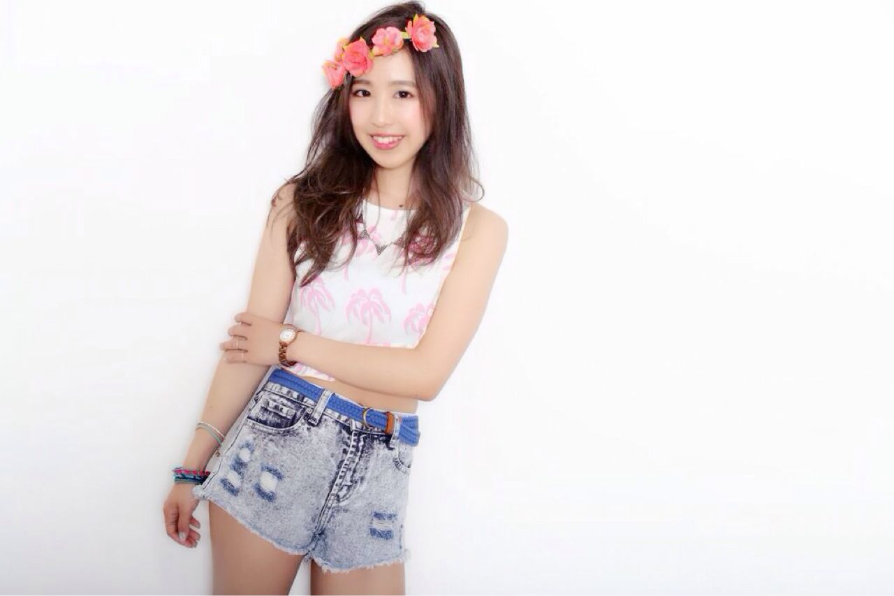 ストレート ロング フェス 外国人風 ツムラアンナ 28428 Hair