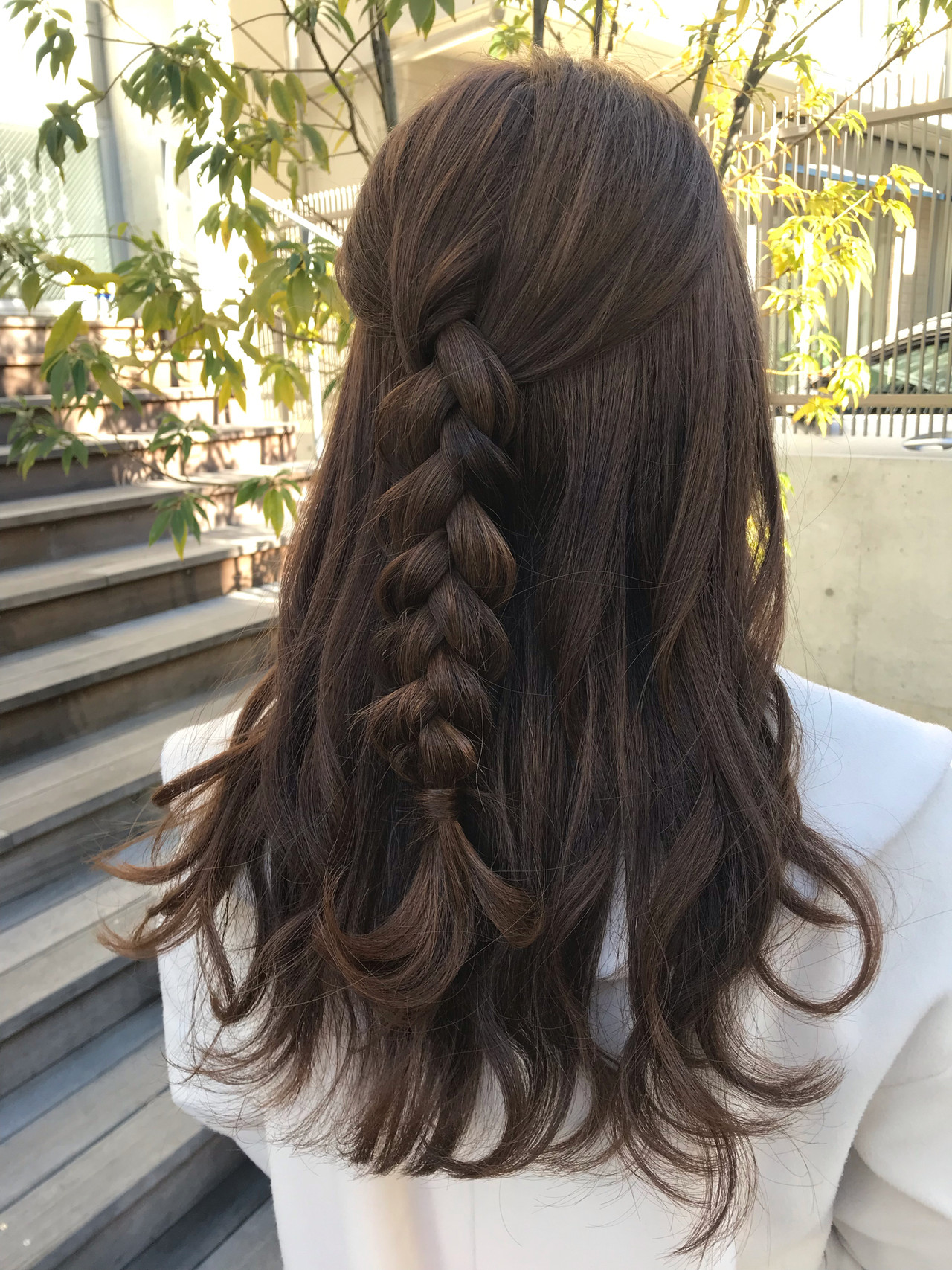ヘアアレンジ セミロング フェミニン 簡単ヘアアレンジ Sea By Lond